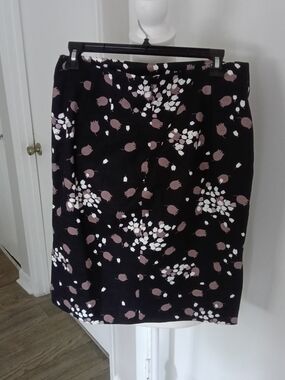 LOFT Black Pencil Skirt with Pink & White Floral Motif